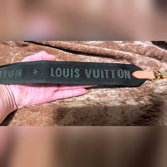 Authentic Louis Vuitton Monogrammed Bandouliere Accessories Shoulder Strap - Picture 8 of 9